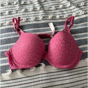 PINK Victoria Secret Wear Everywhere Push Up Bra 34B